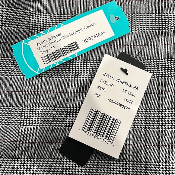 Violets & Roses houndstooth plaid slim straight trouser, size 14 - Picture 5 of 5